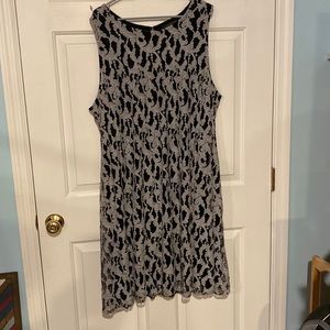Black and white lace dress. Size 26/28